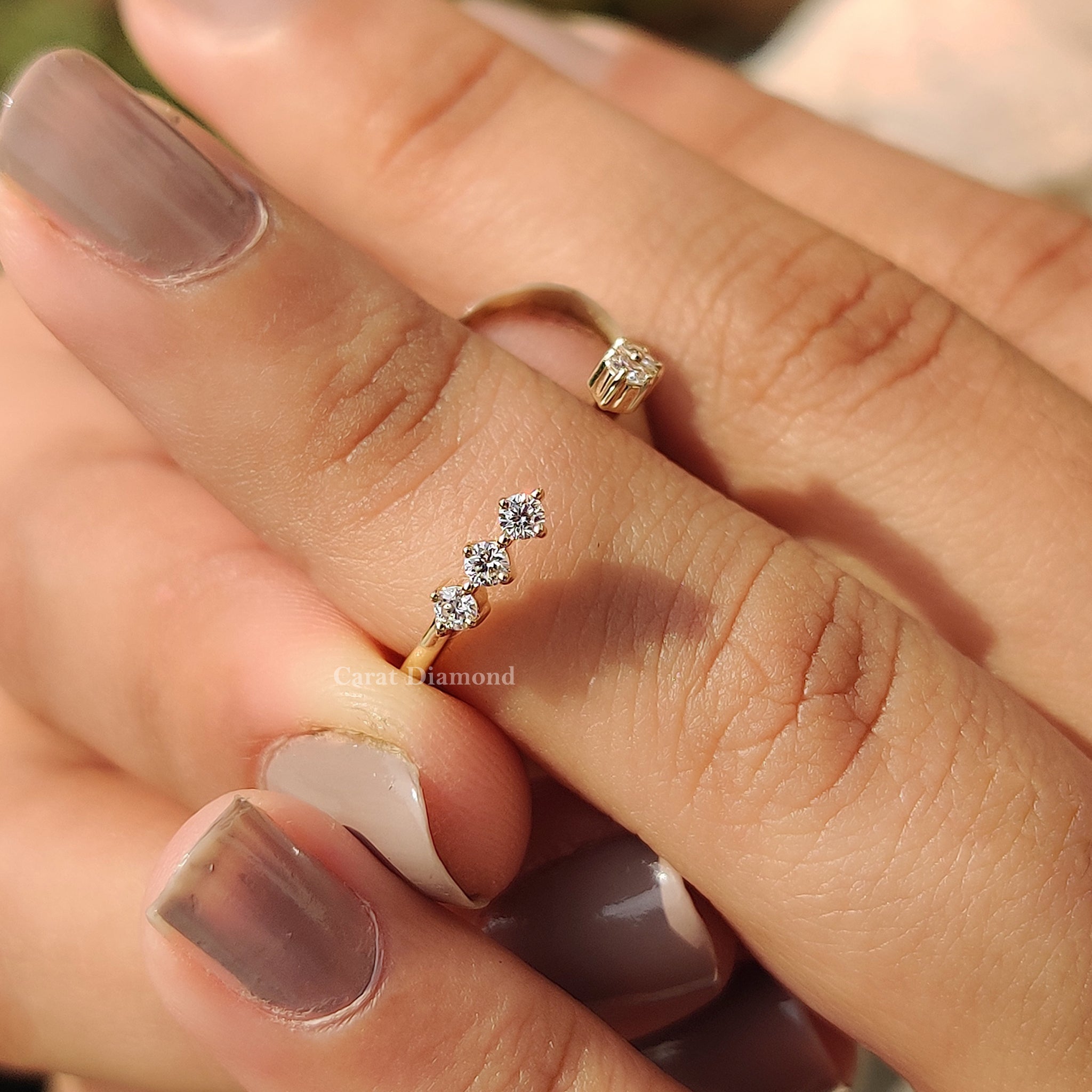 Round Cut Moissanite Open Gap Band