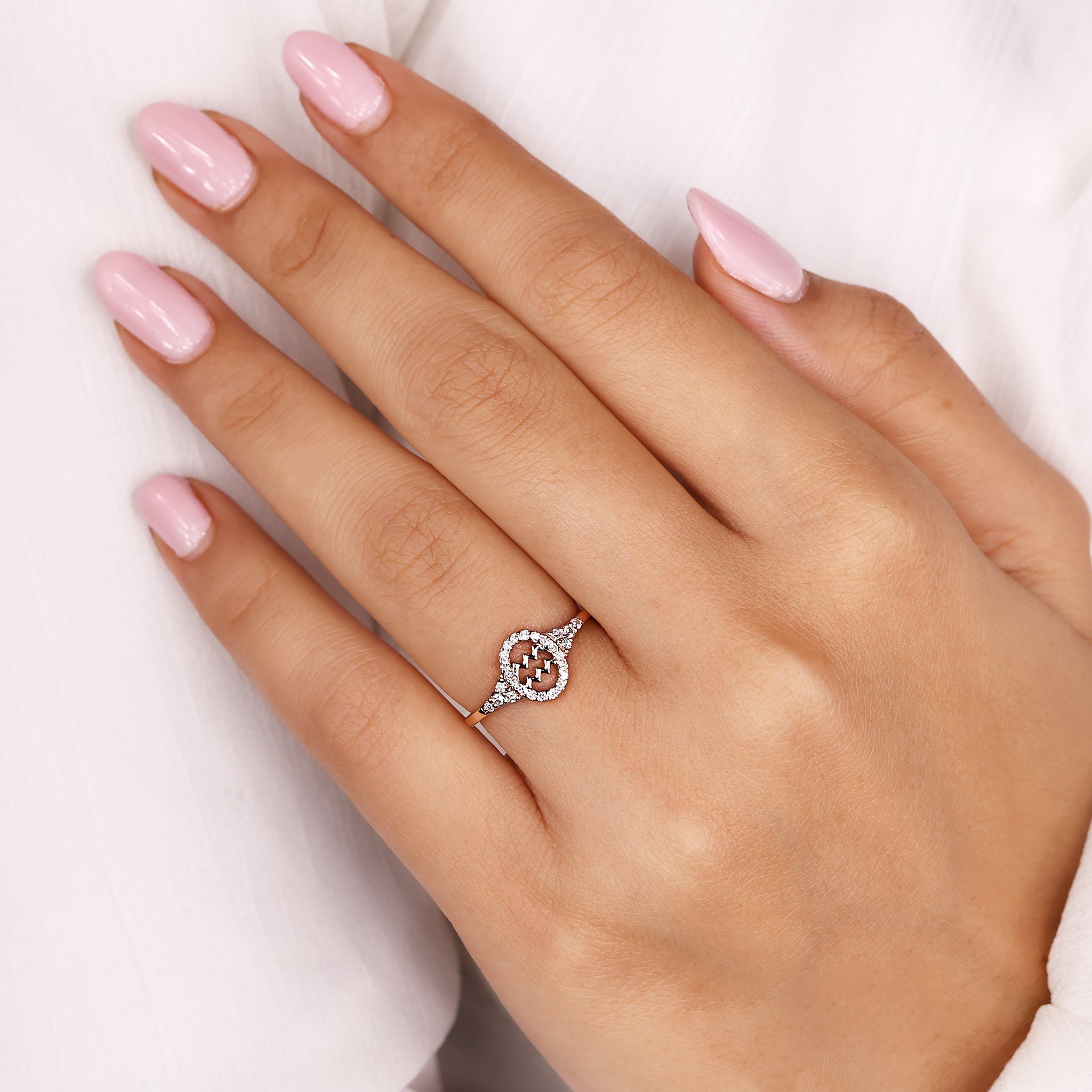 Aquarius Ring With Round Cut Side Stone