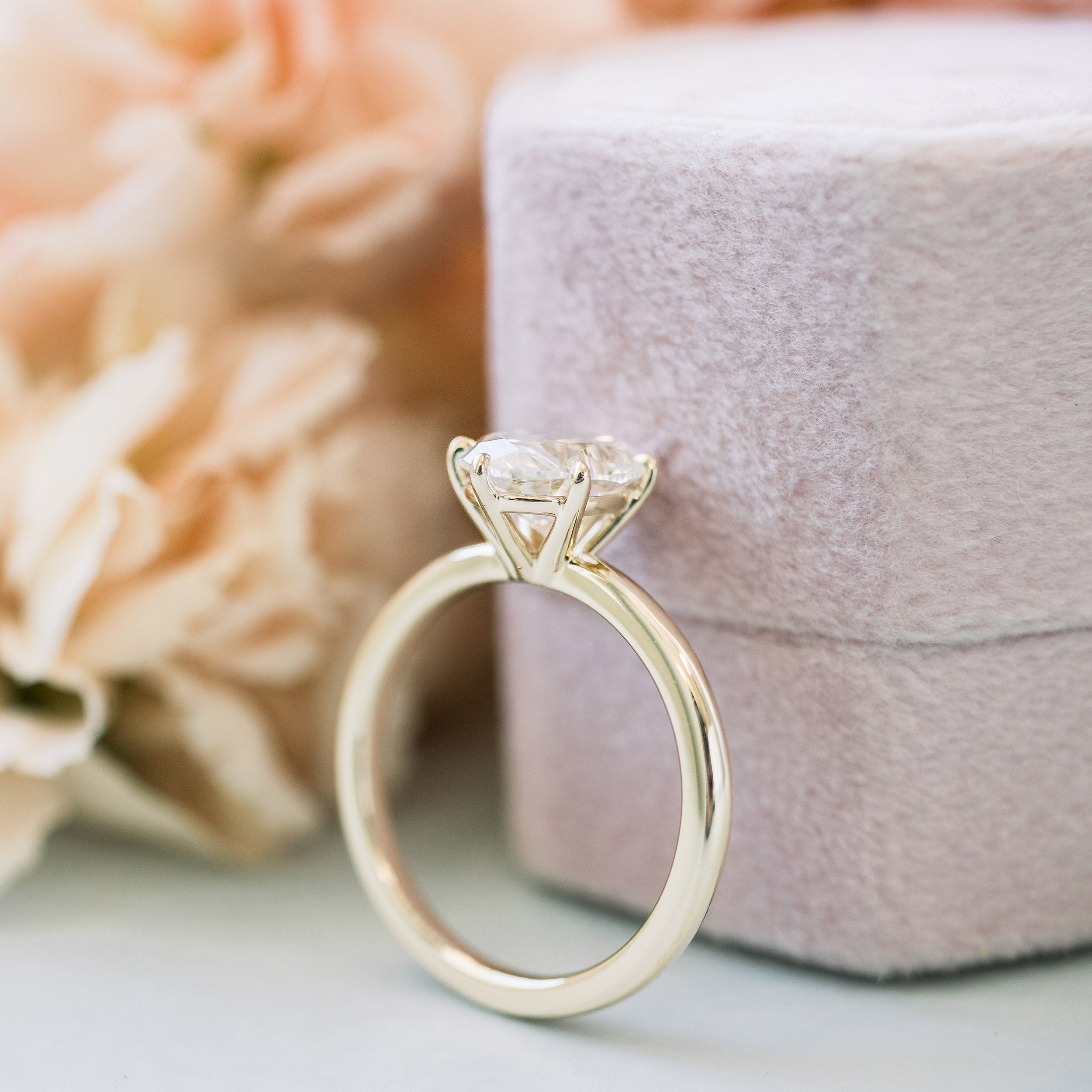 1.50 CT Oval Cut Solitaire Style Moissanite Engagement Ring