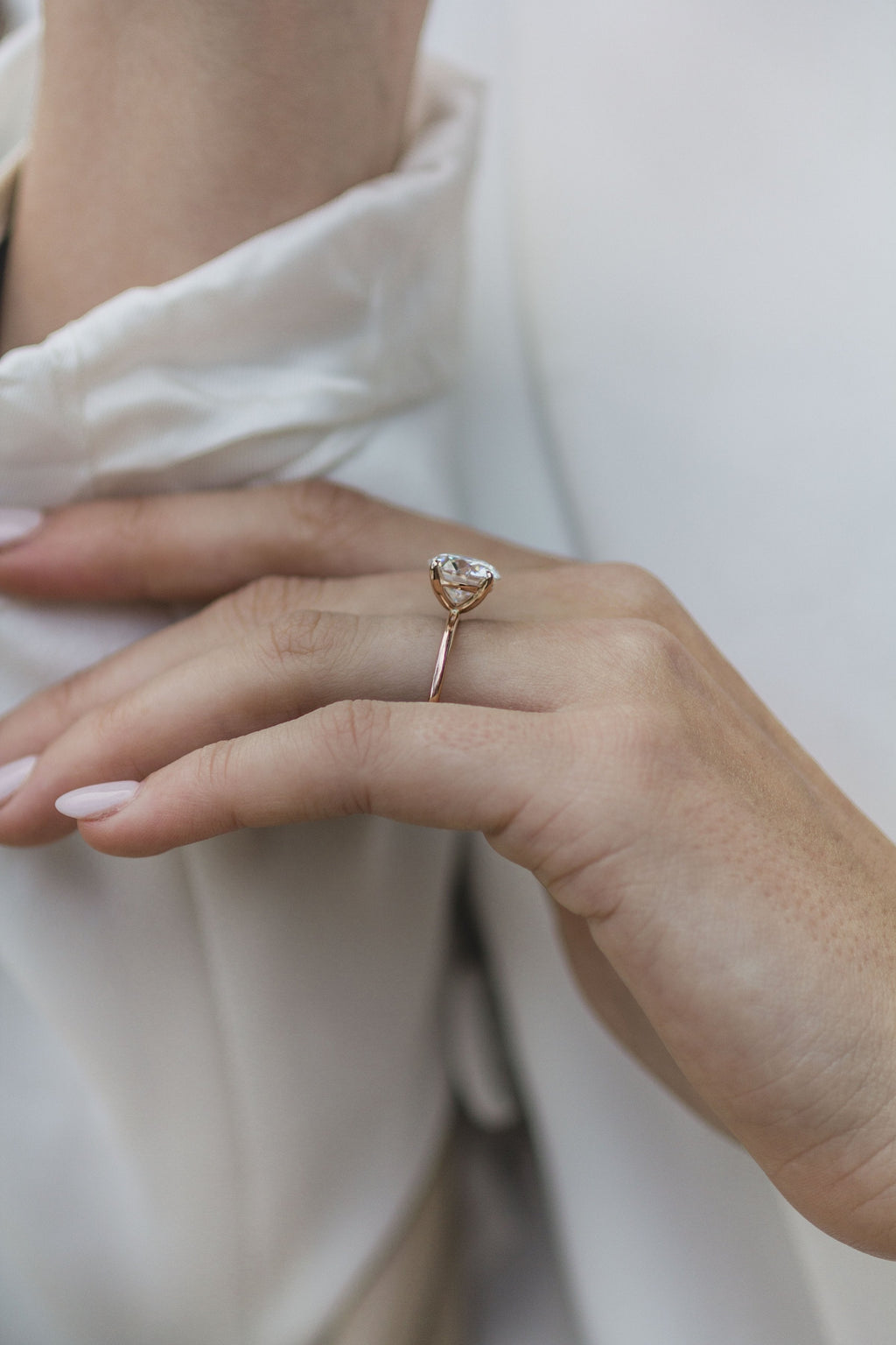 3.0 CT Round Cut Moissanite Solitaire Engagement Ring