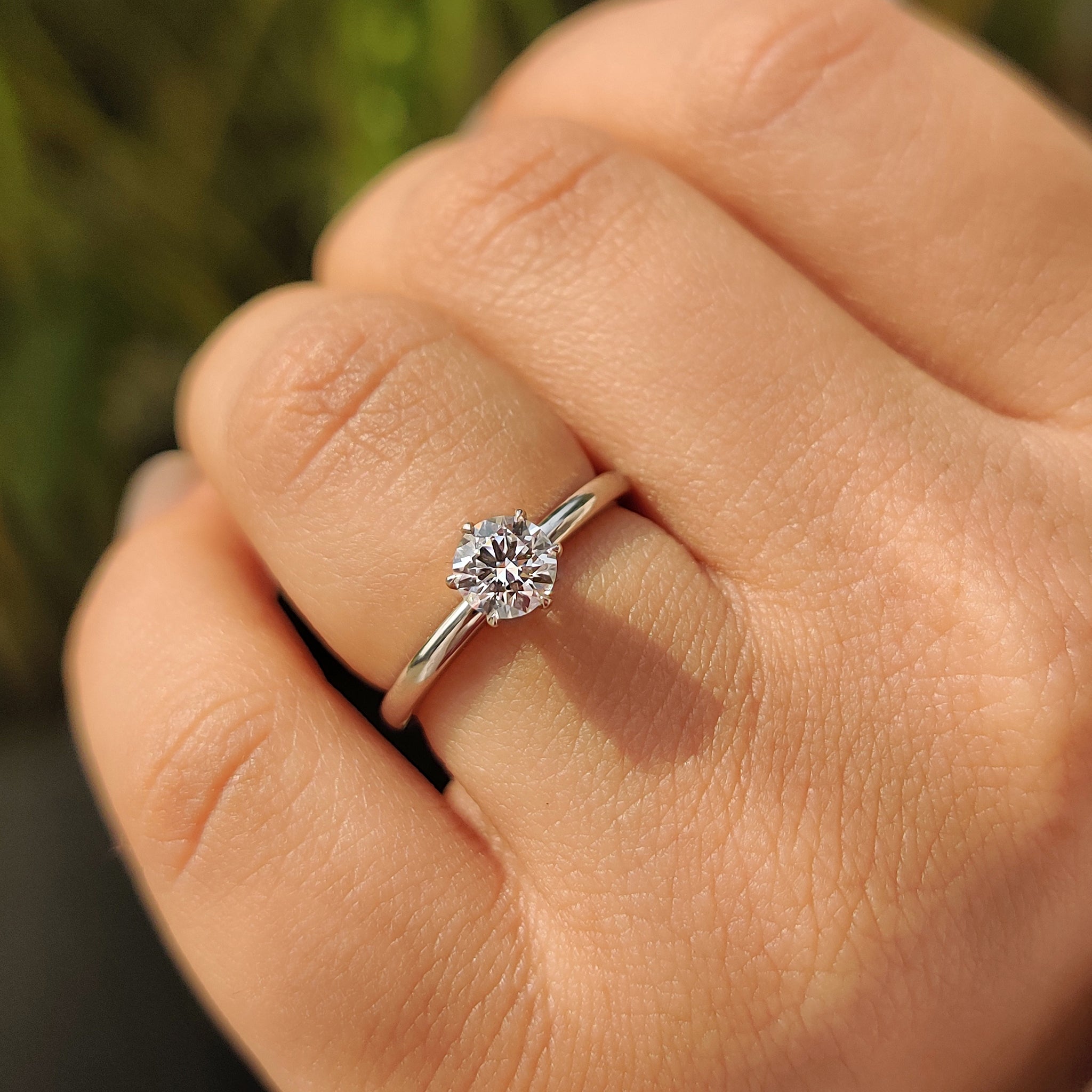 Round Diamond White Gold Solitaire Ring Secondary image
