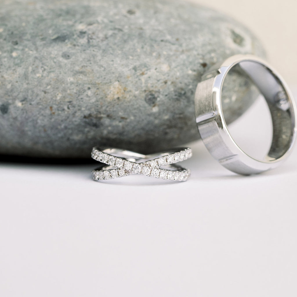 0.50 TCW Round Brilliant Cut Criss Cross Style Moissanite Wedding Band