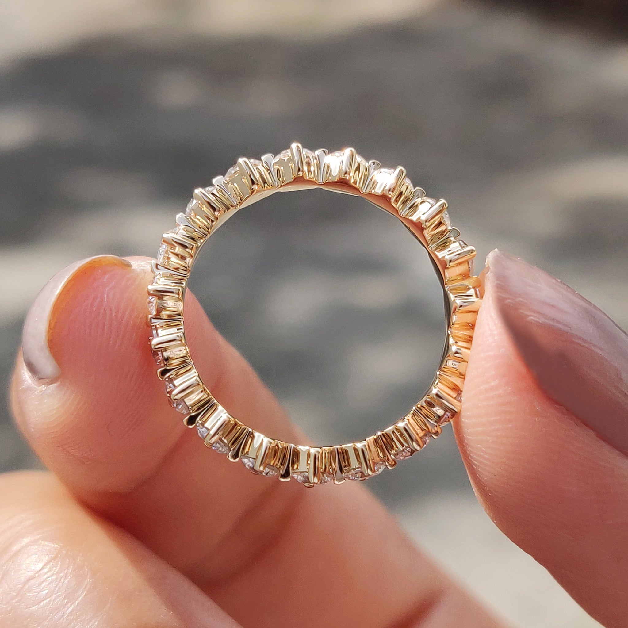 Round Cut With Yellow Gold Wedding Band