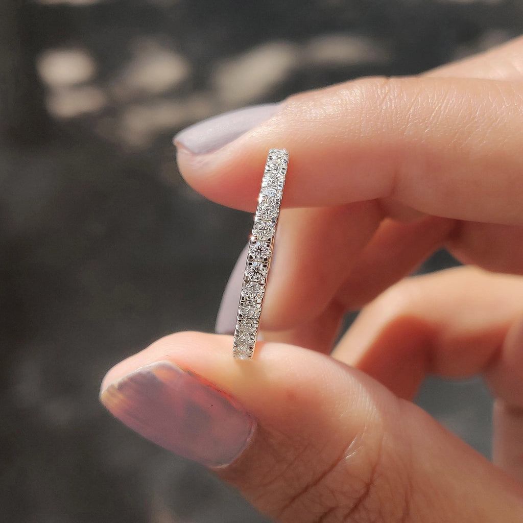 Round Cut White Gold Moissanite Wedding Band
