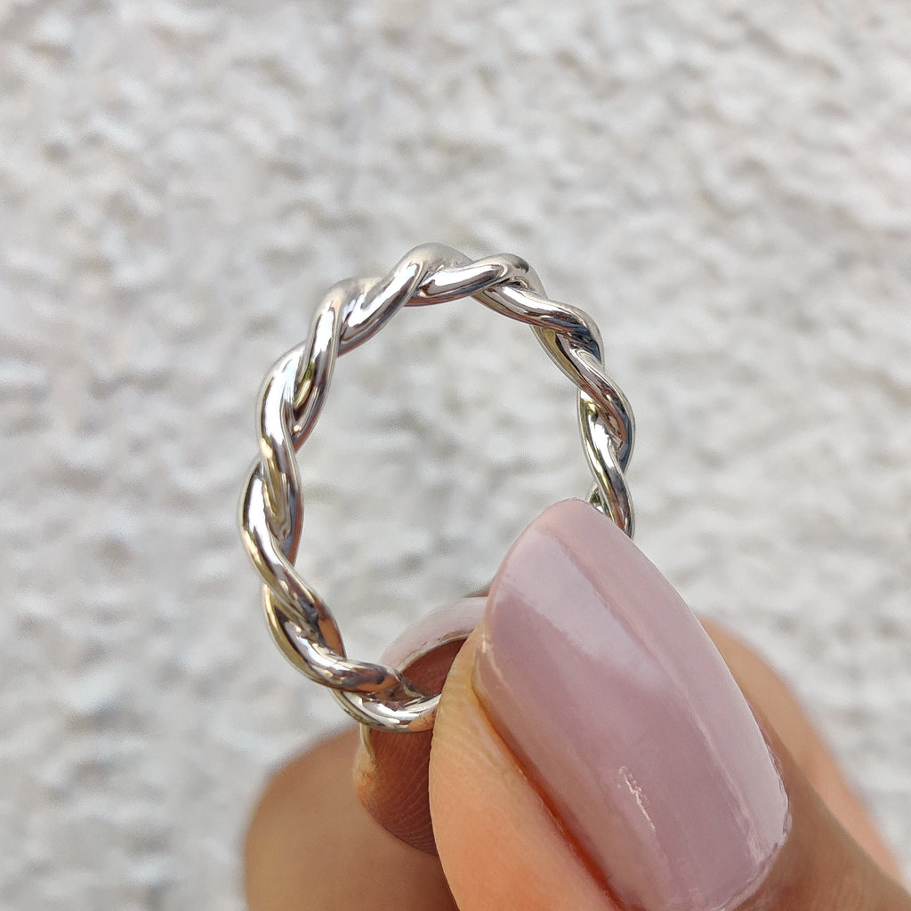 White Gold Wedding Band – Twisted Style