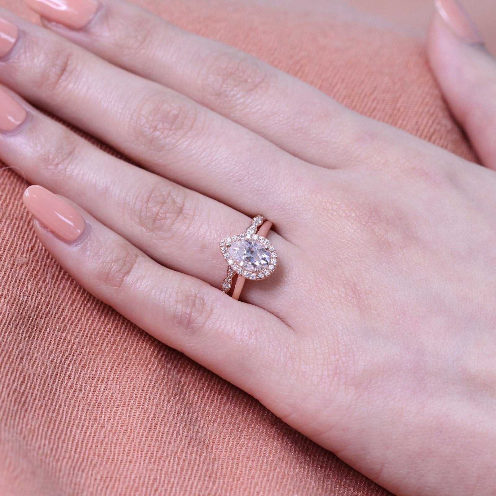 1.50CT Pear Cut Moissanite Halo Bridal Ring Set