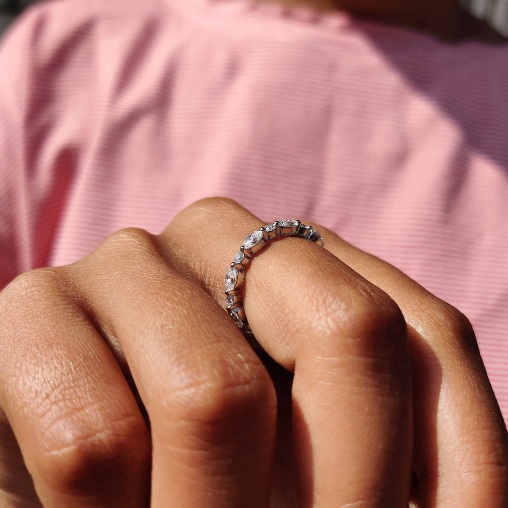Oval Cut Round Cut Moissanite 3/4 Eternity Band