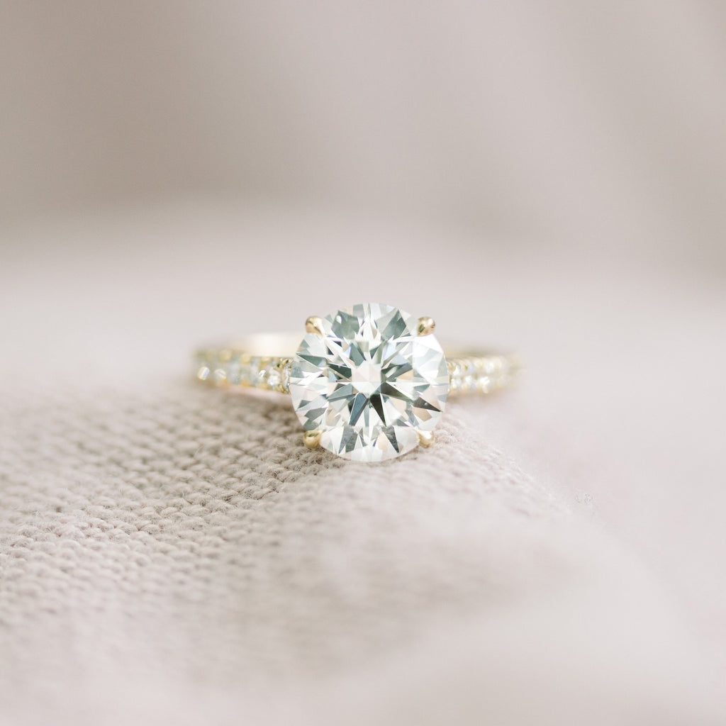 2.0CT Round Moissanite Solitaire Engagement Ring
