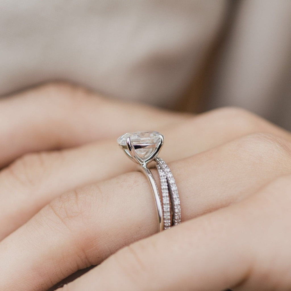 2.70 CT Oval Moissanite Solitaire Engagement Ring