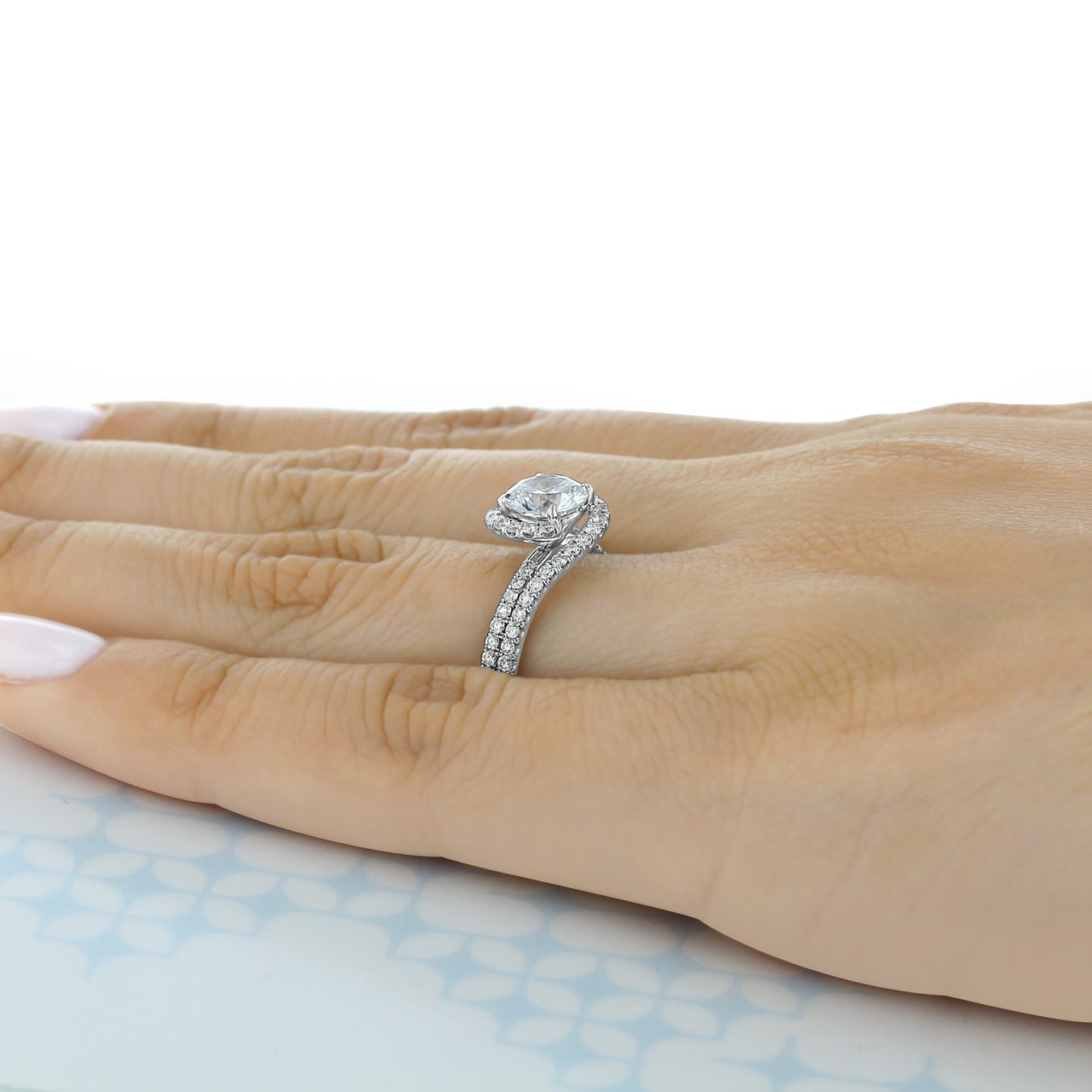 1.0CT Round Cut Bypass Style Moissanite Engagement Ring