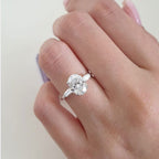 2.0 CT Oval Cut Moissanite Three Stone Engagement Ring