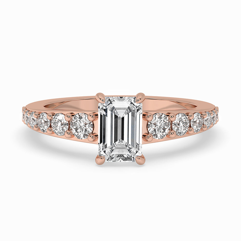 Emerald Cut Diamond Ring - Pave Diamonds Immagine principale del prodotto