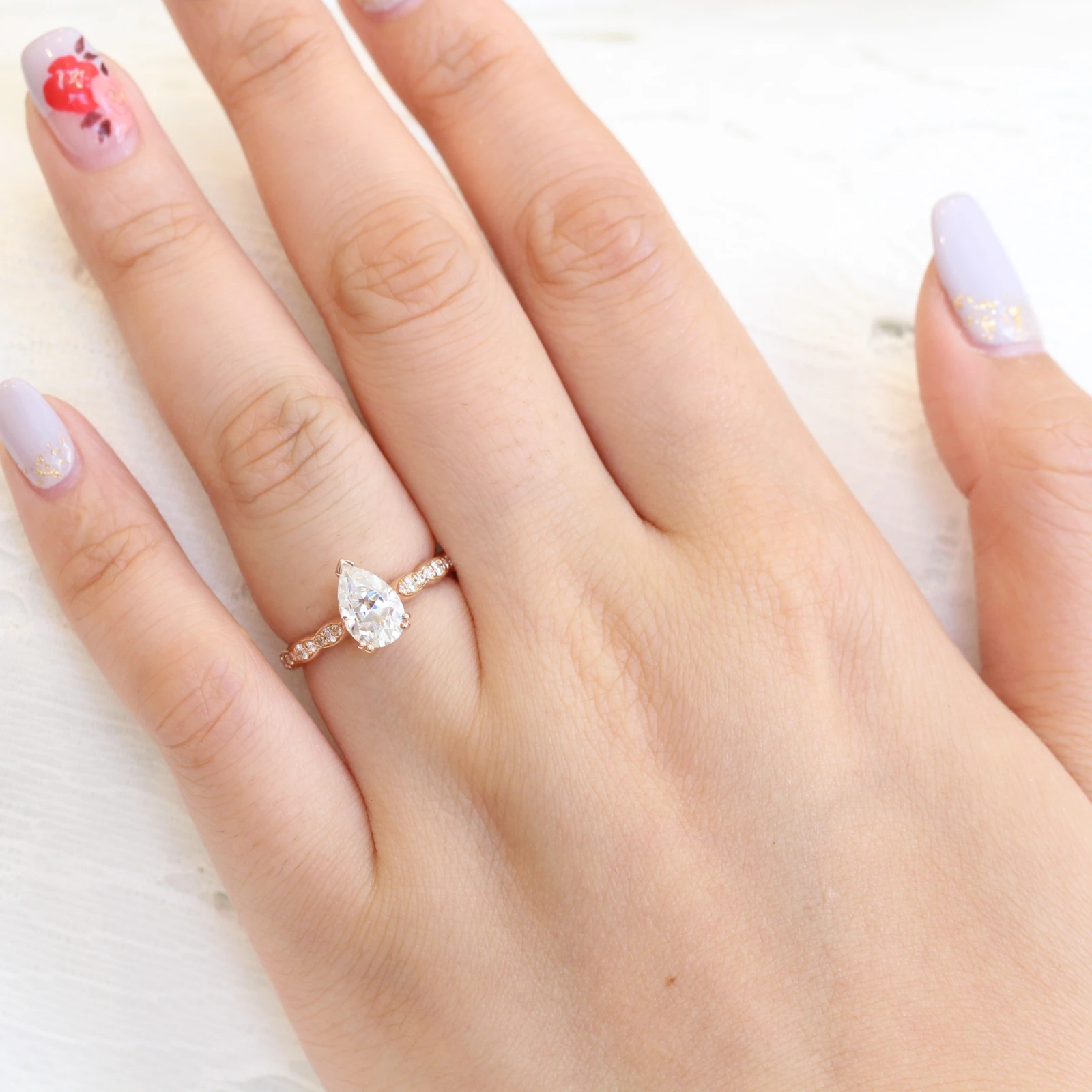 1.50CT Pear Cut Moissanite Solitaire Engagement Ring Image secondaire du produit