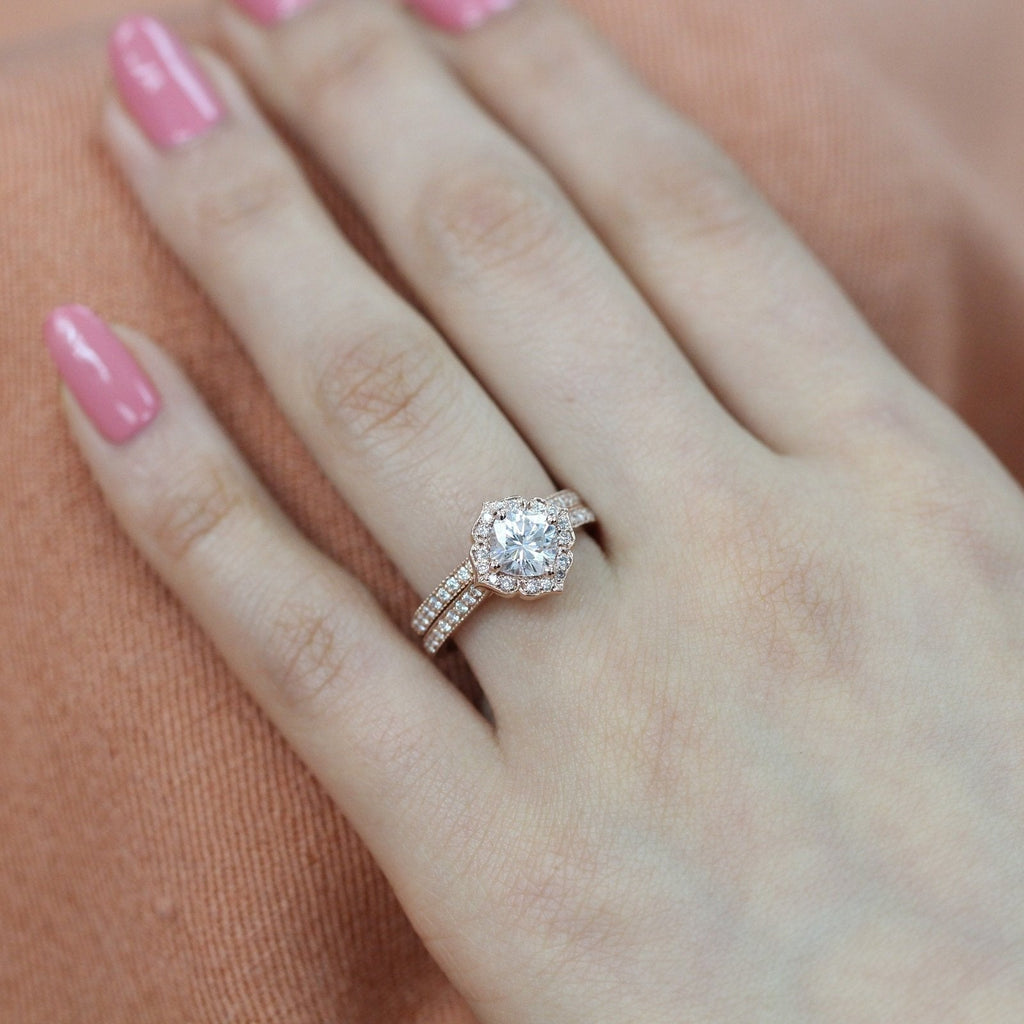 1.0CT Cushion Cut Moissanite Halo Bridal Ring Set