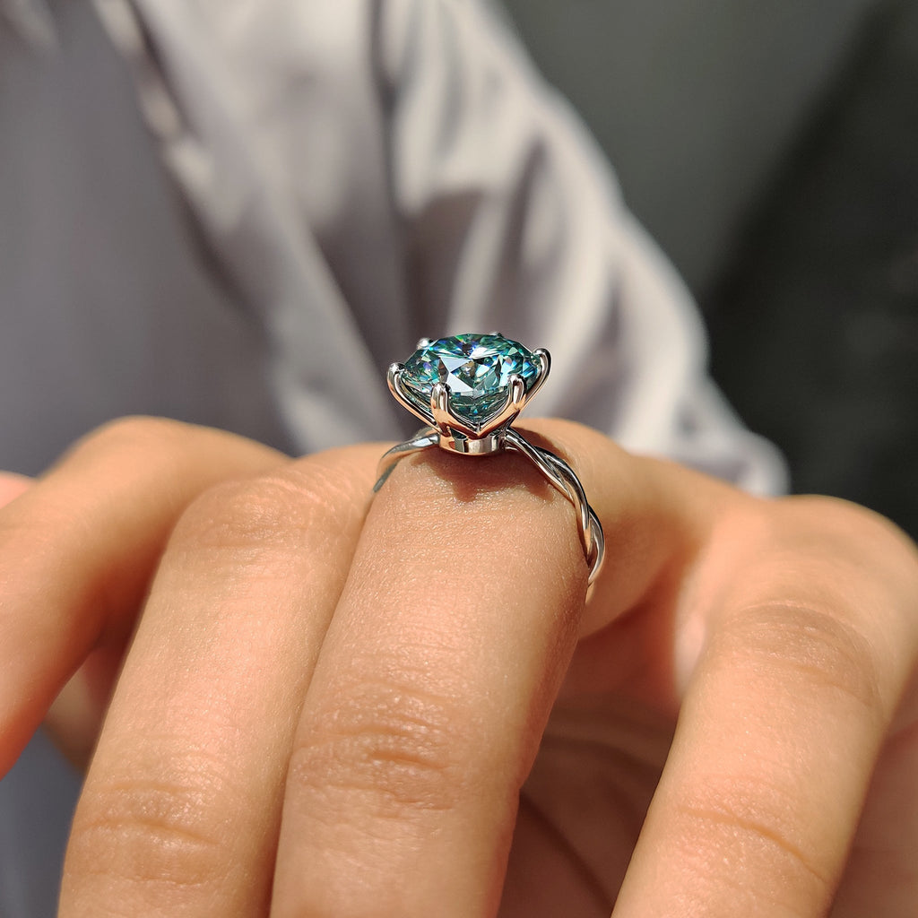 Round Cut Solitaire Ring  With  Twisted Side Band