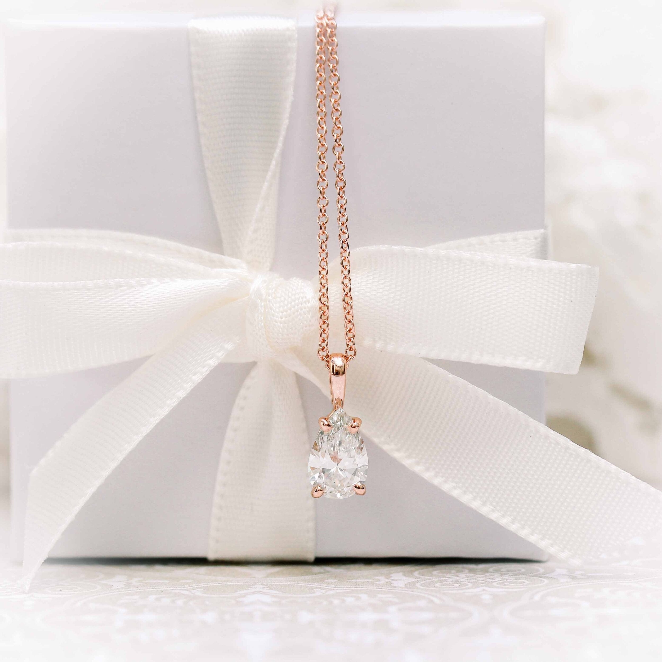 0.50 CT-1.0 CT Pear Cut Moissanite Solitaire Layering Necklace