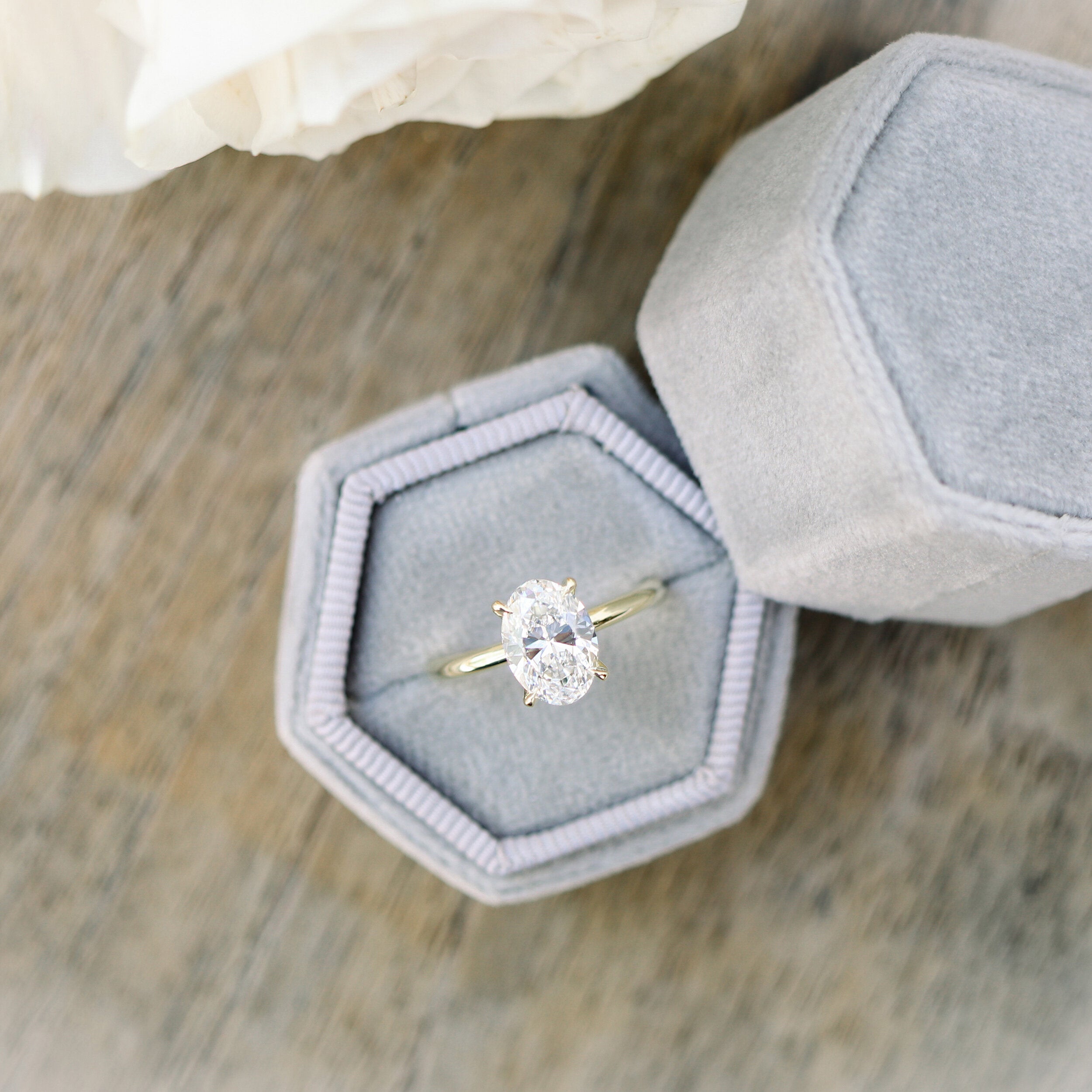 1.75 CT Oval Cut Solitaire Moissanite Engagement Ring