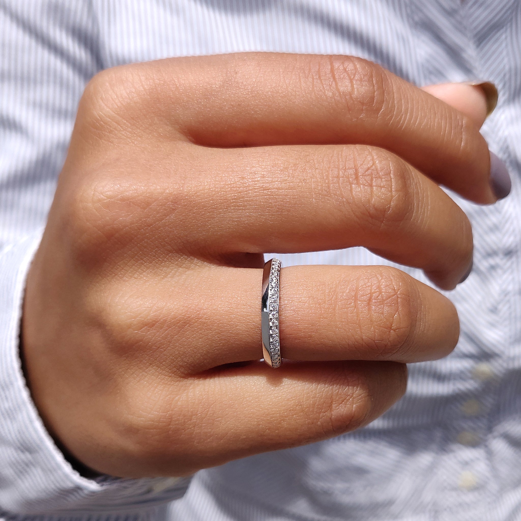 Knife Edge Wedding Band - Pave Diamond