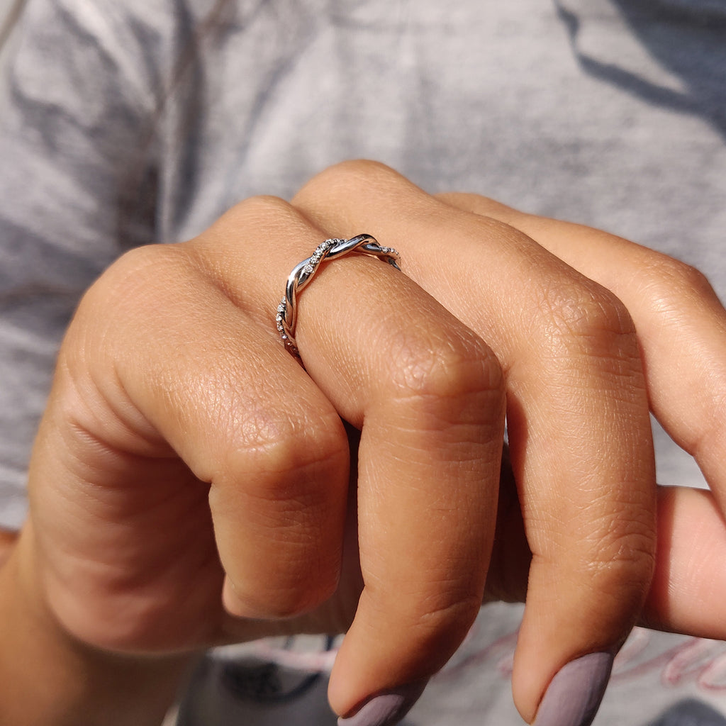 Round Cut Pave Twist Wedding Band