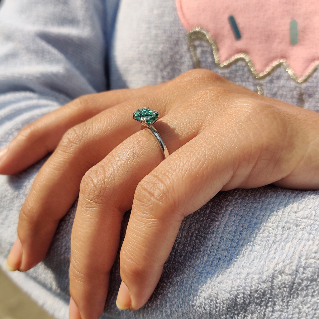 Green Marquise Ring With Solitaire Style