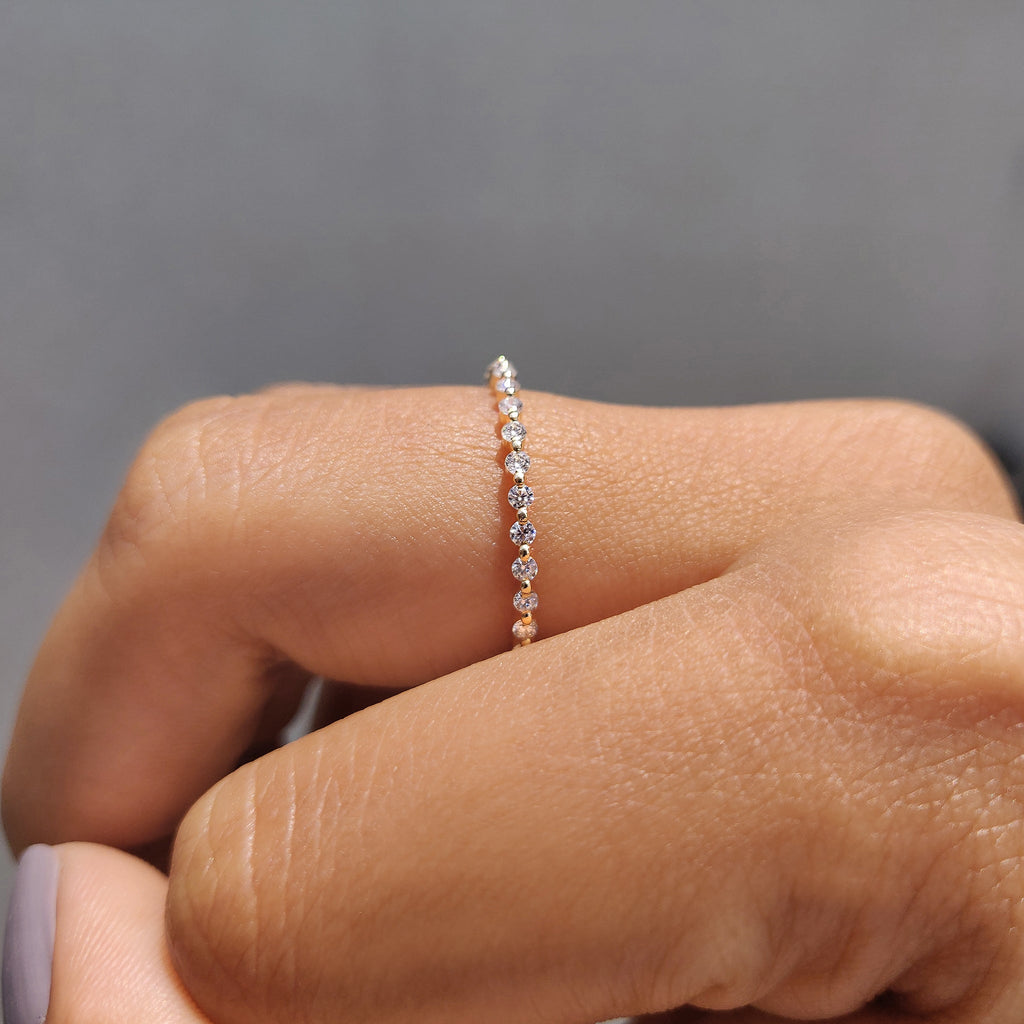 Full Eternity Band With Shared Prong