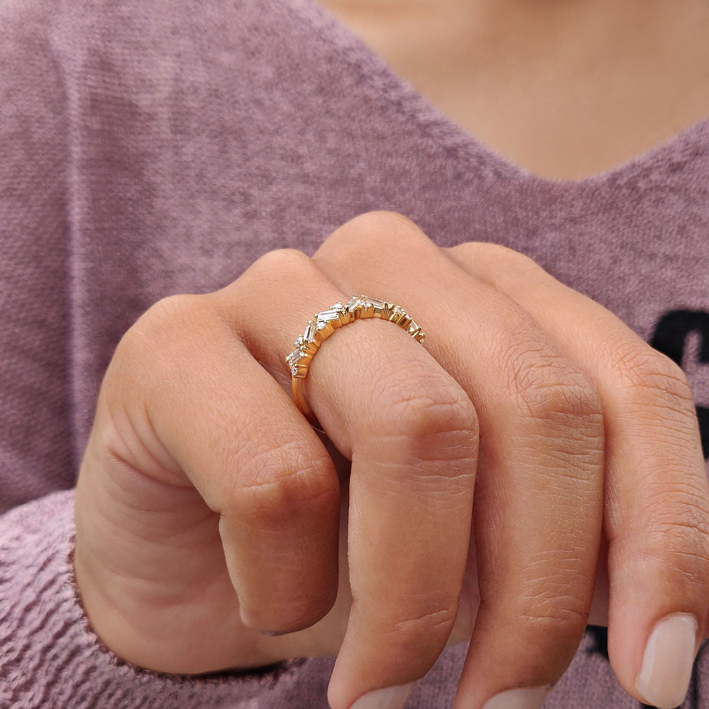 Baguette And Round Wedding Band In Zig Zag Style