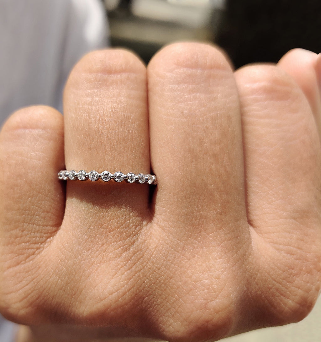 Round Cut Moissanite Shared Prong Wedding Band