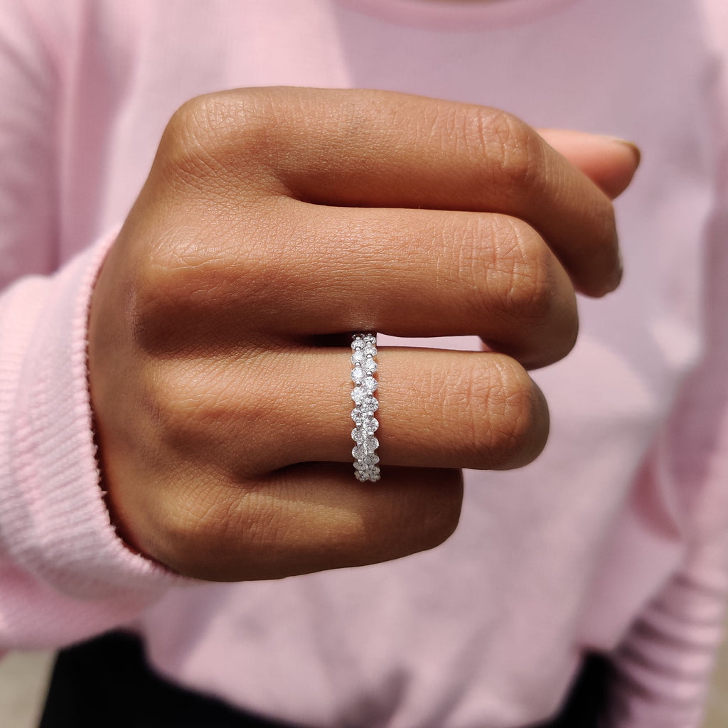 Round Diamond Wedding Band – Double Row Pave