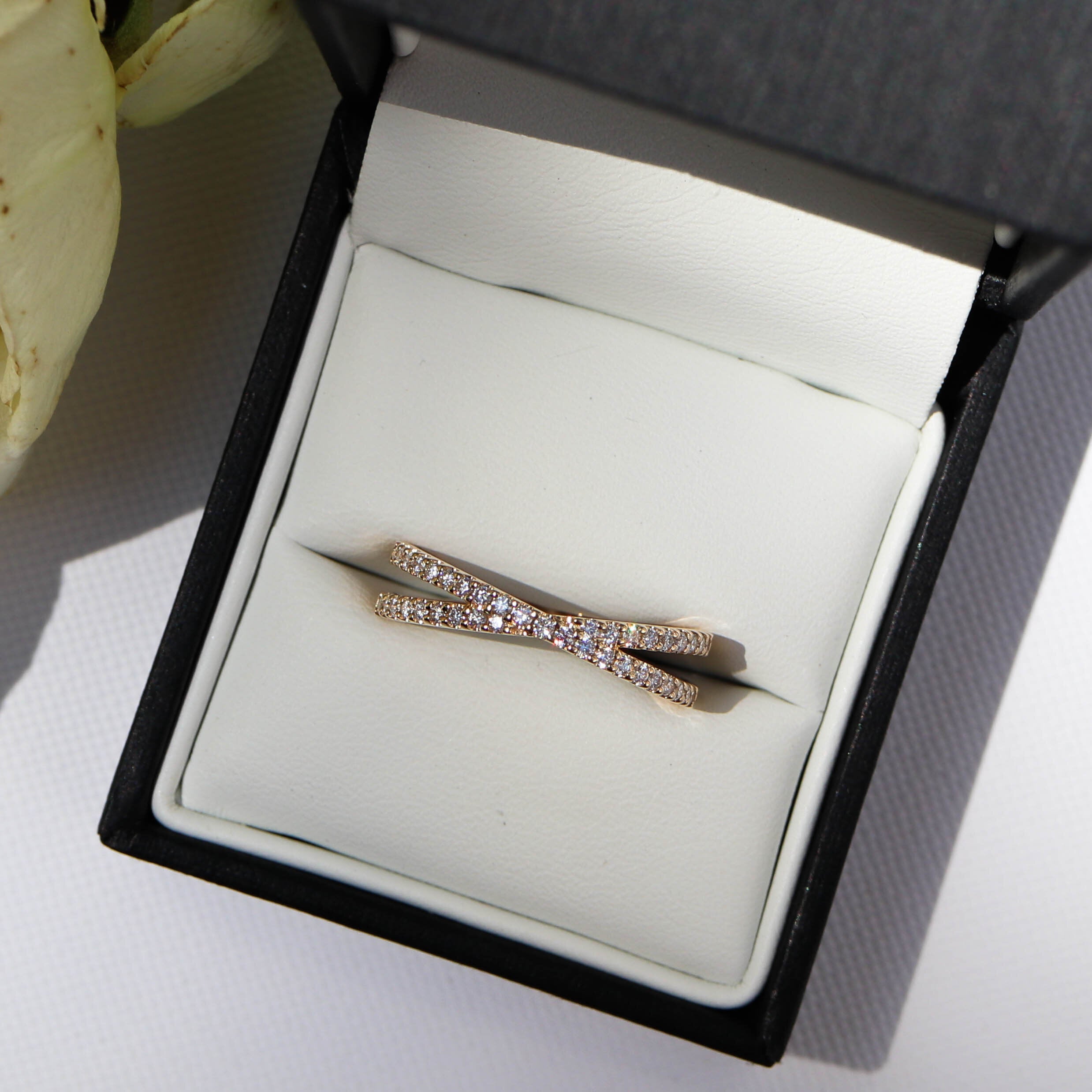 Round Brilliant Cut Full Eternity Twisted Wedding Band Secondary image