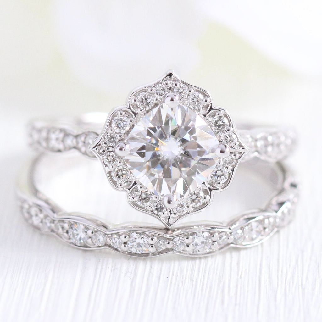 1.0 CT Cushion Cut Moissanite Halo Bridal Ring Set