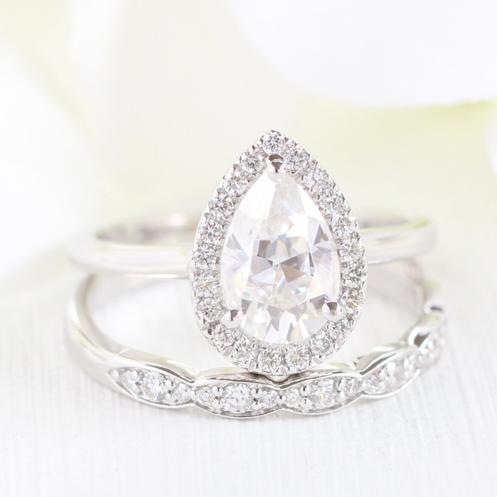 1.50CT Pear Cut Moissanite Halo Bridal Ring Set Secondary image