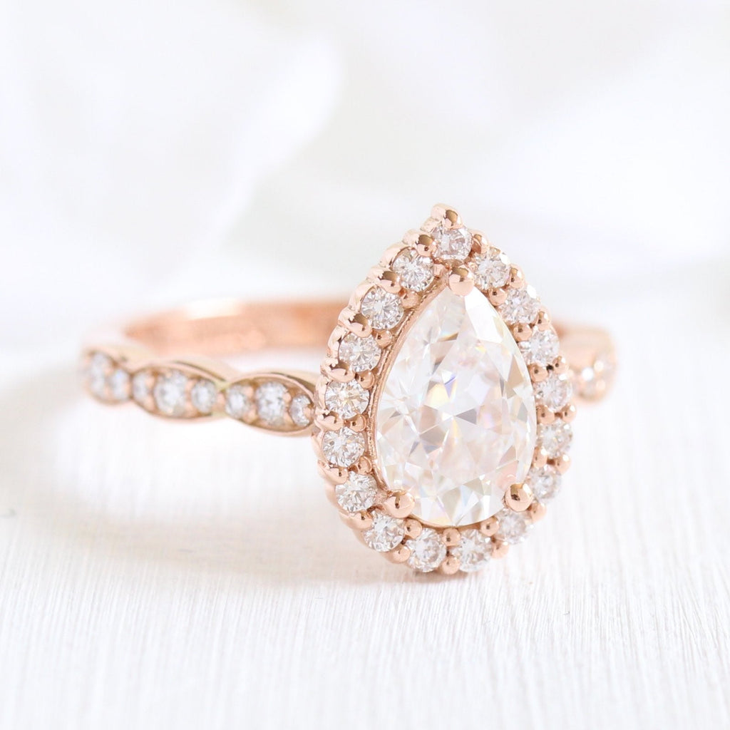 1.50CT Pear Cut Moissanite Halo Bridal Ring Set