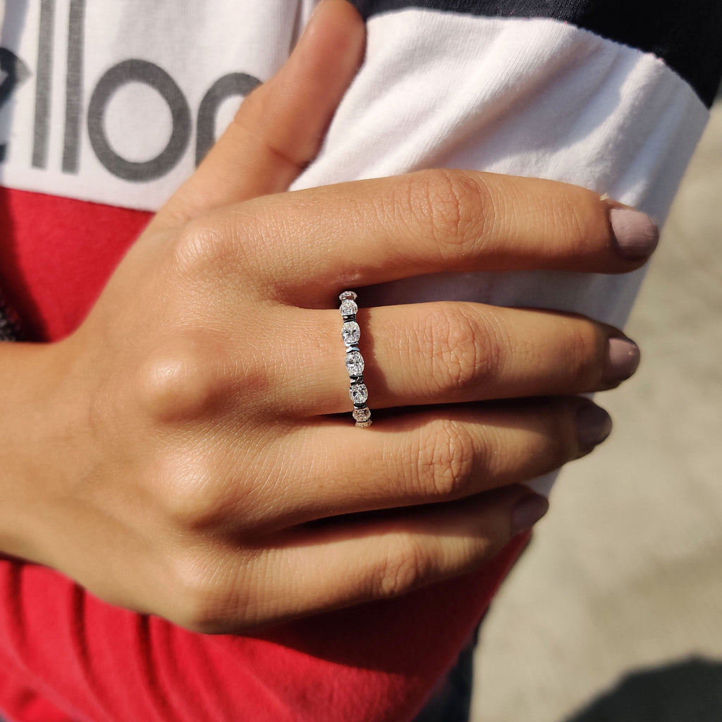 Full Eternity East West Oval Wedding Band