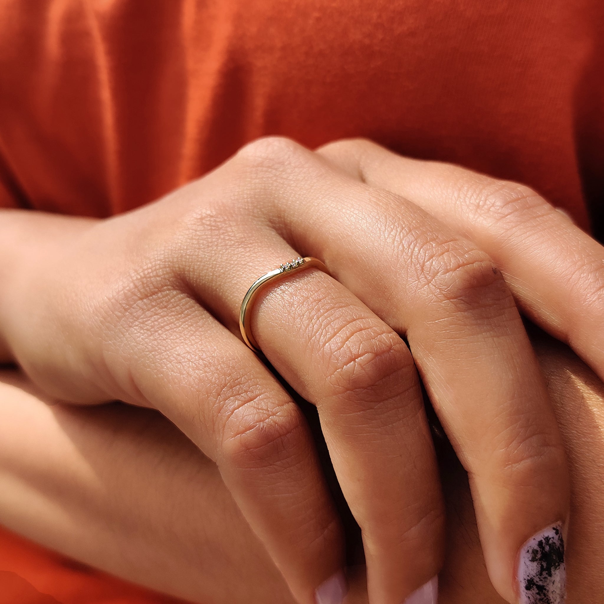 Round Cut Yellow Gold Curved Wedding Band
