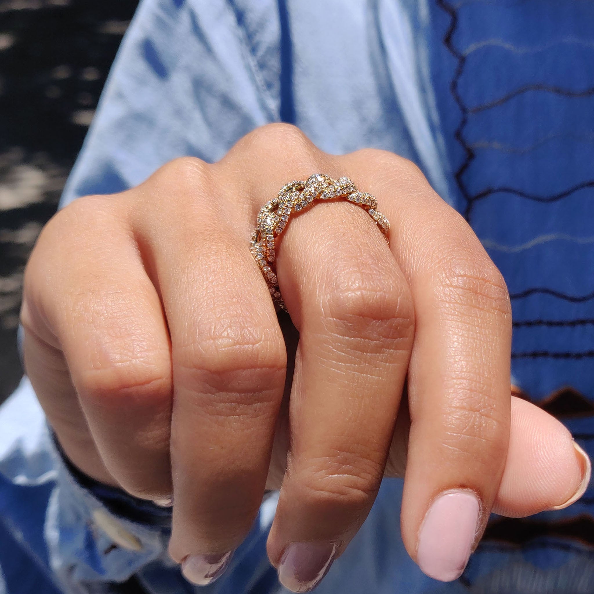 Full Eternity Chain Wedding Band