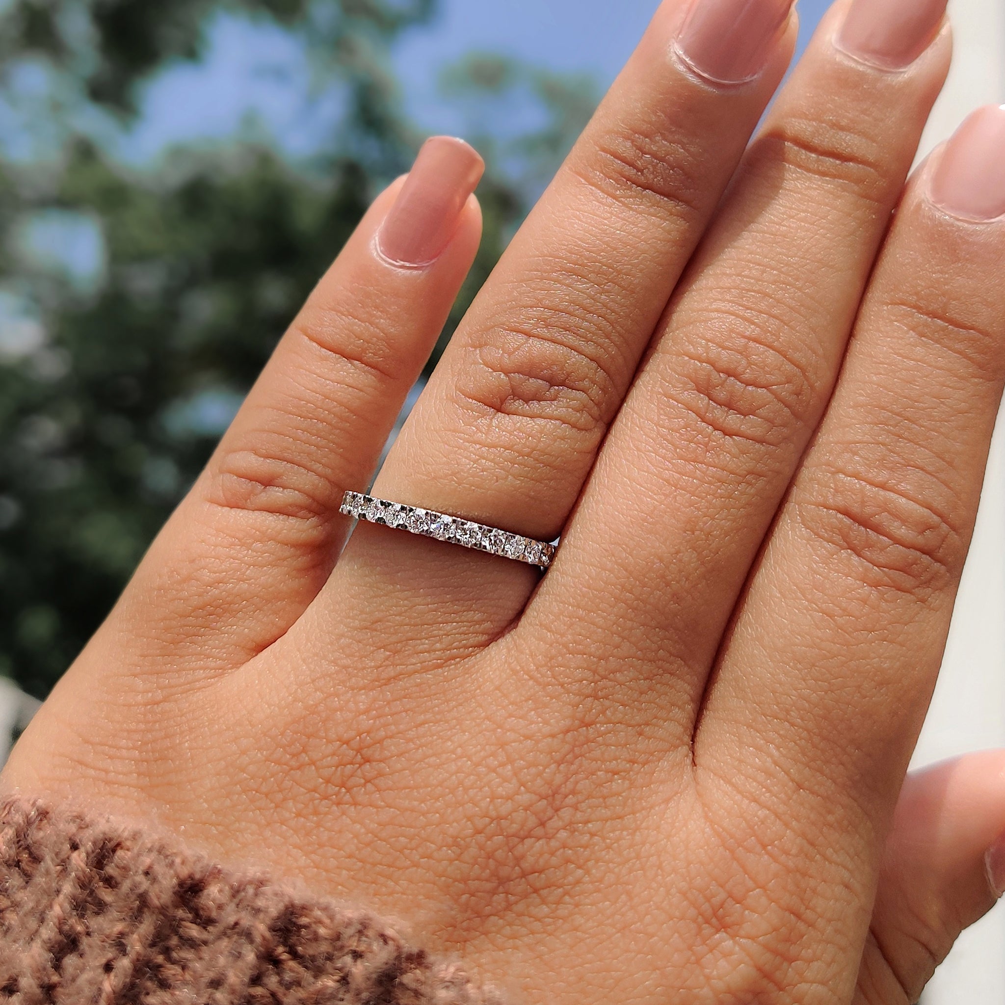 Round Cut Diamond White Gold Eternity Band