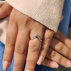 Round Cut Chevron Wedding Band