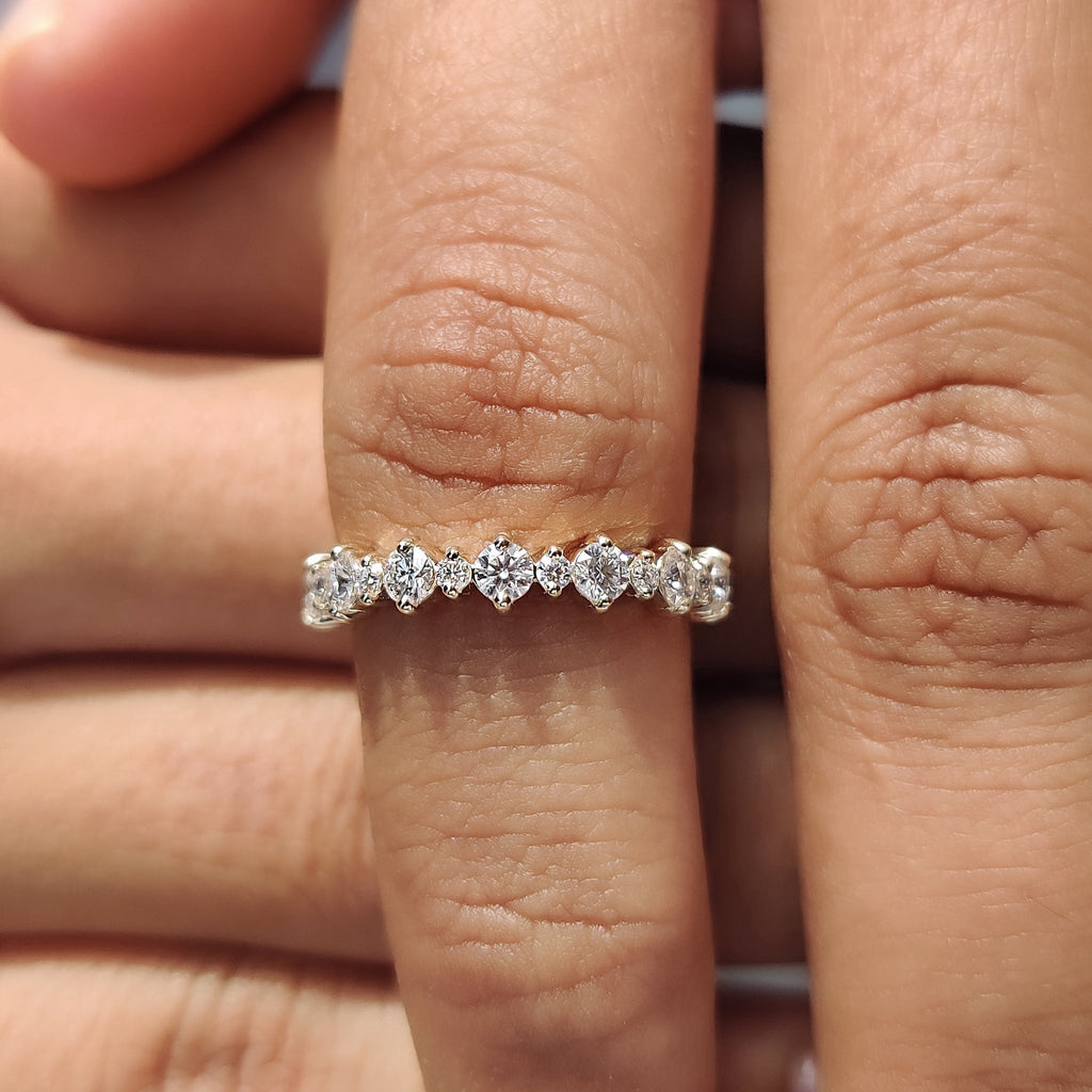 Simple Gold Wedding Band With Round Cut Moissanite