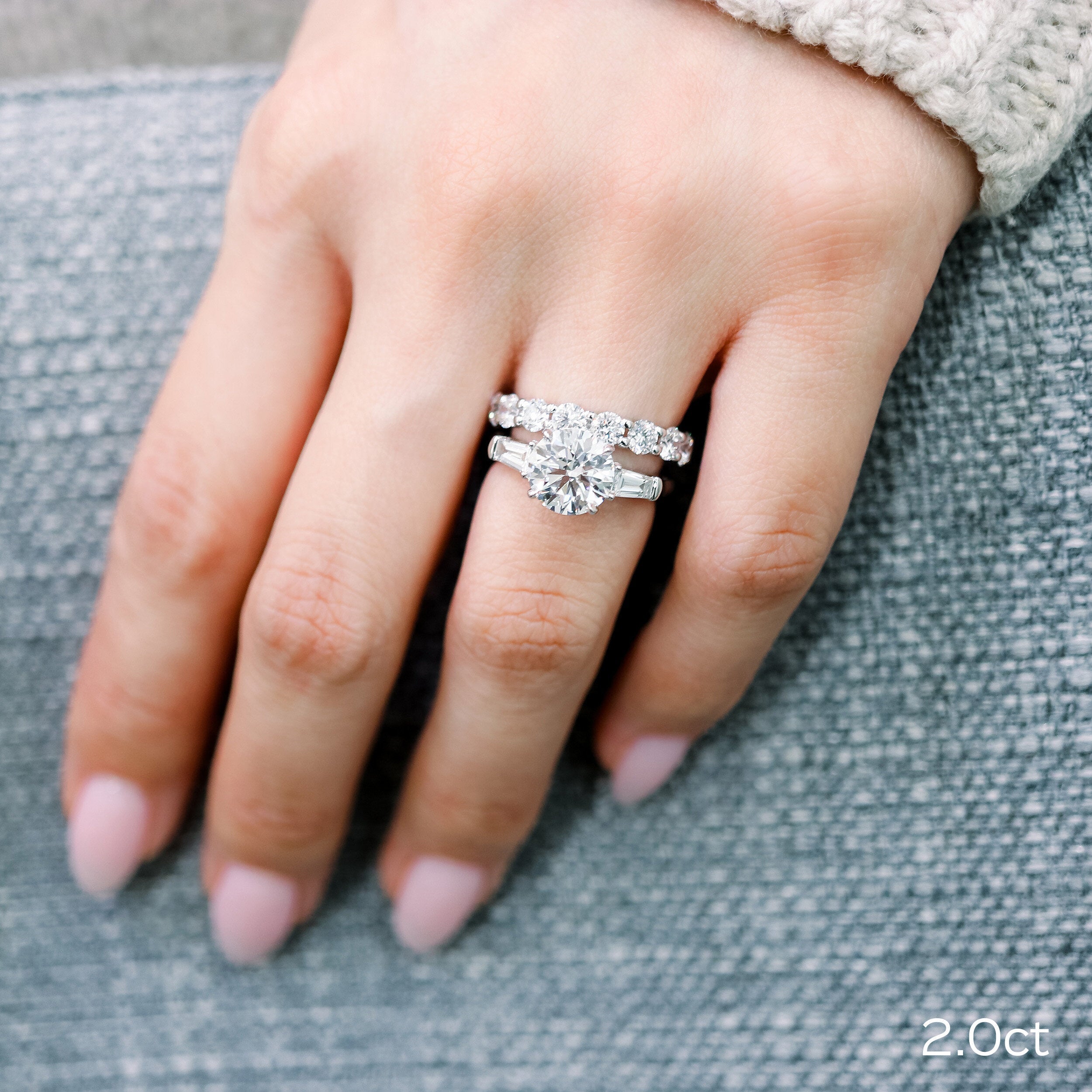 2.0 CT Round Brilliant Cut Moissanite Three Stones Engagement Ring