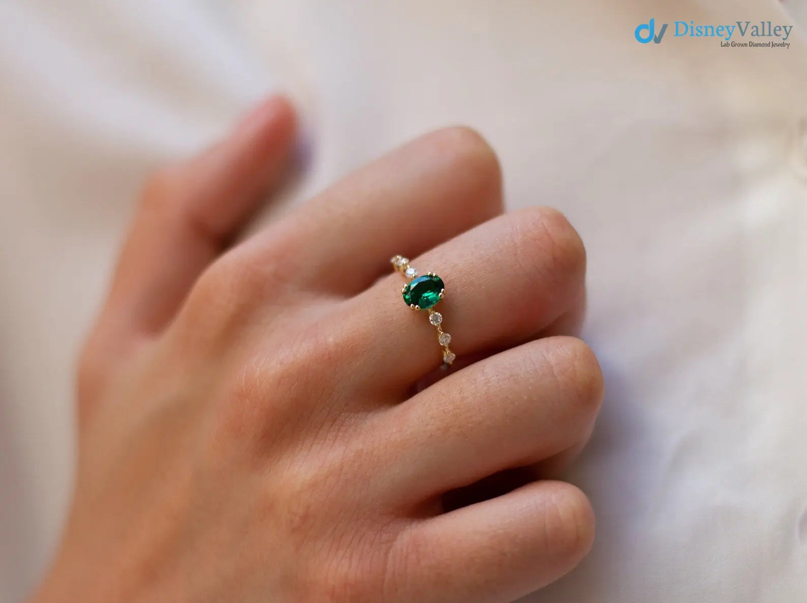 7 x 5 mm Oval Perfect Diamonds Engagement Ring - DisneyValley