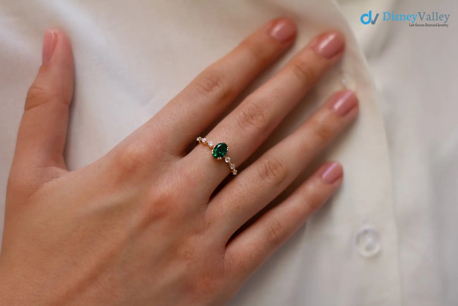 7 x 5 mm Oval Perfect Diamonds Engagement Ring - DisneyValley