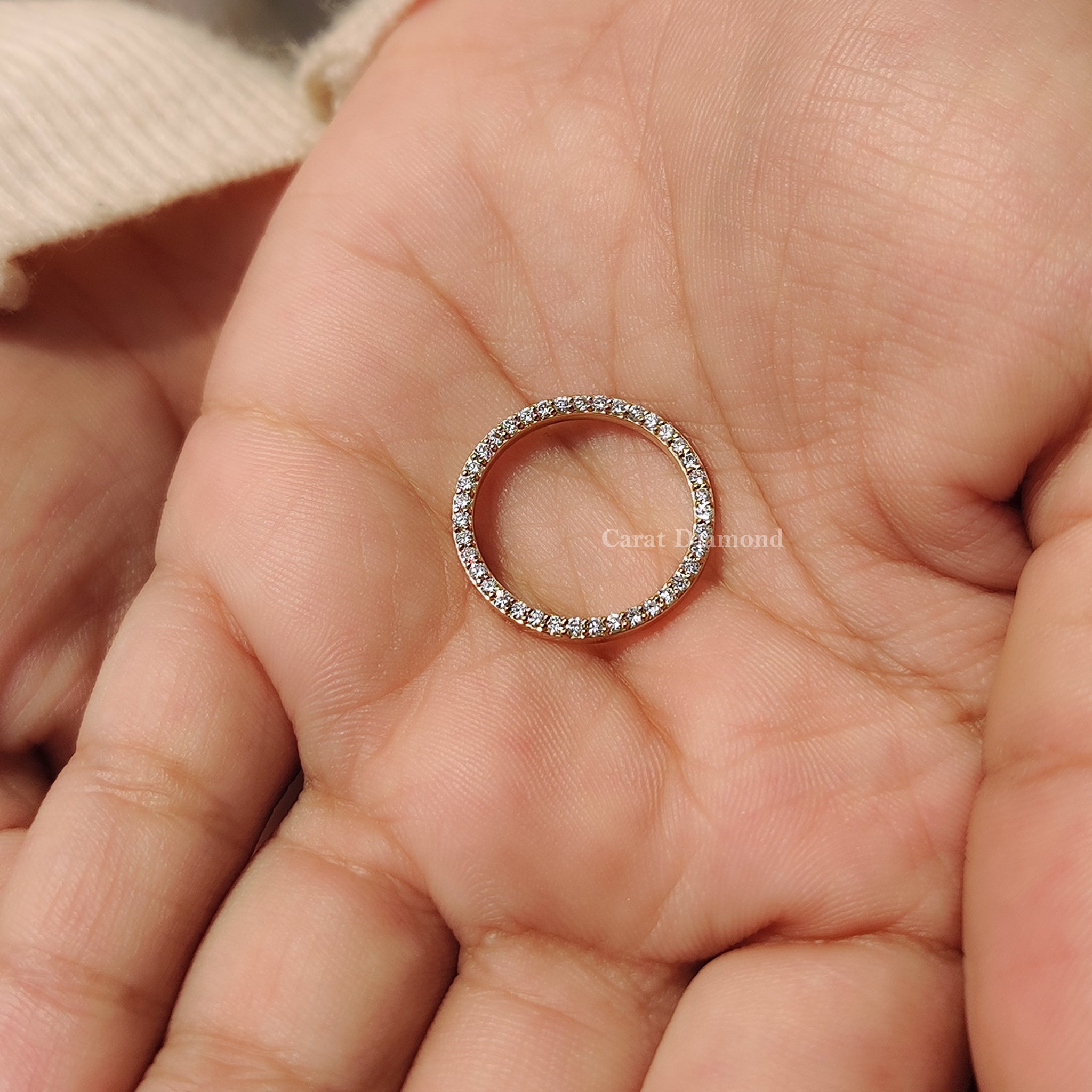 Round Cut Diamond Eternity Band