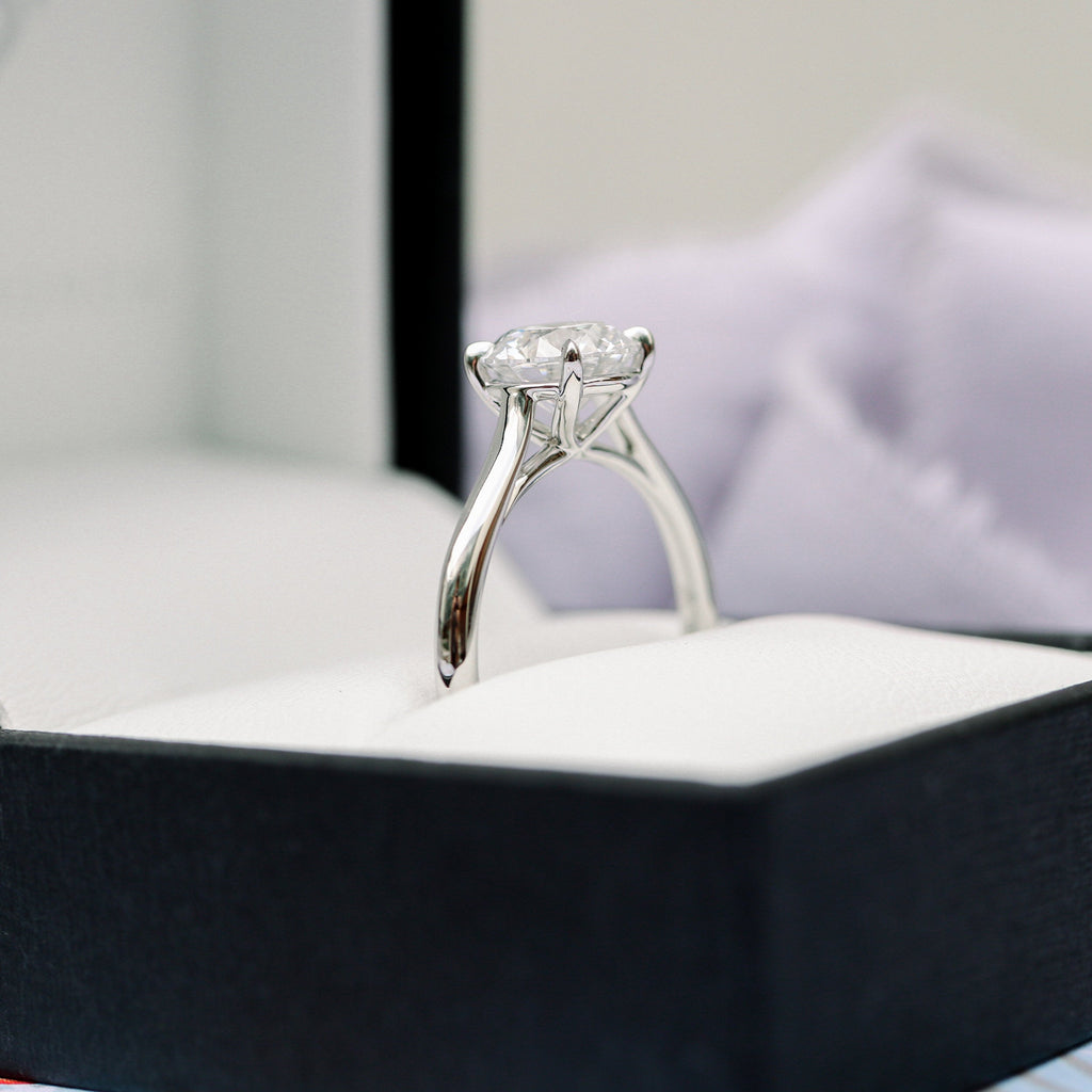 2.75 CT Round Brilliant Cut Moissanite Solitaire Engagement Ring
