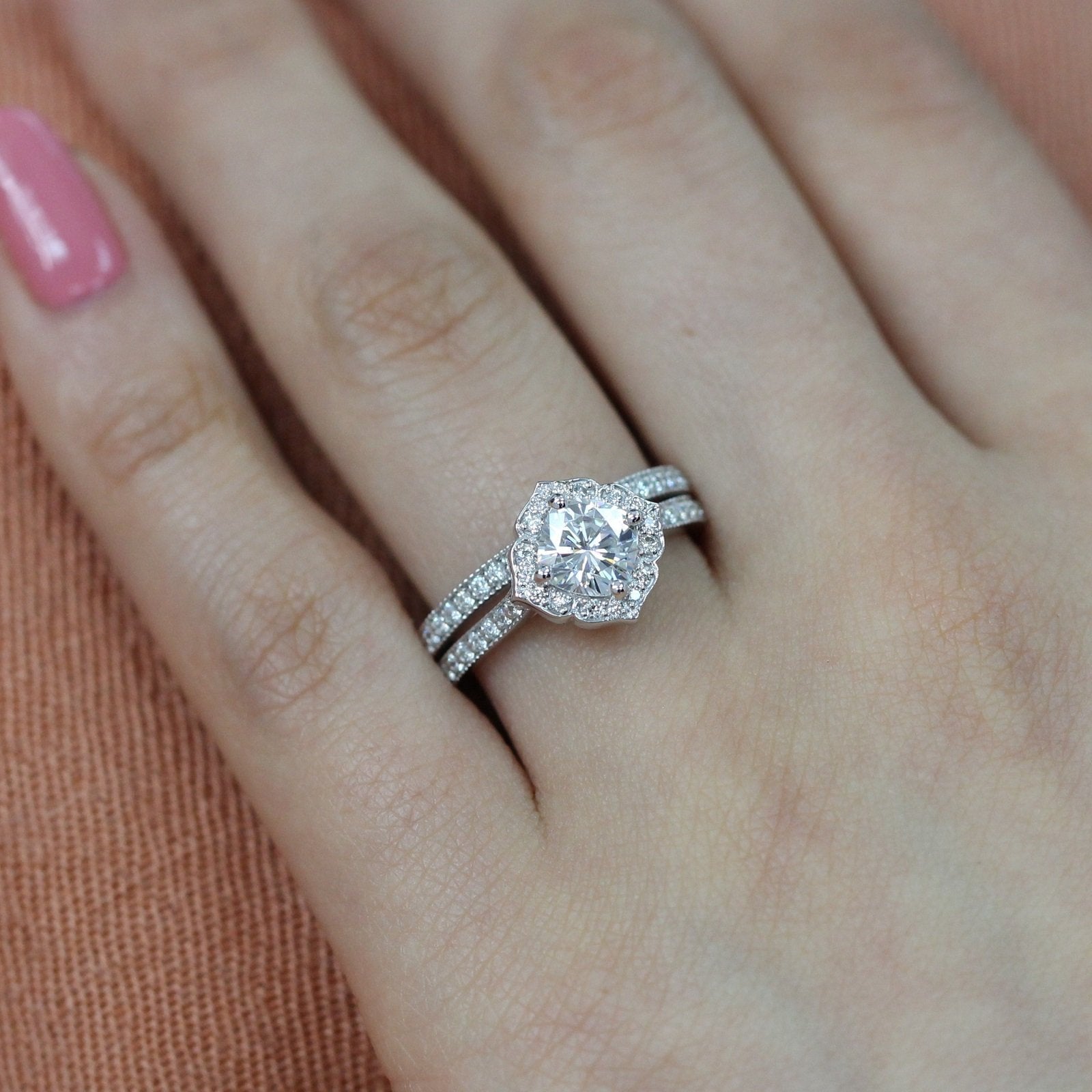 1.0CT Cushion Cut Moissanite Halo Bridal Ring Set