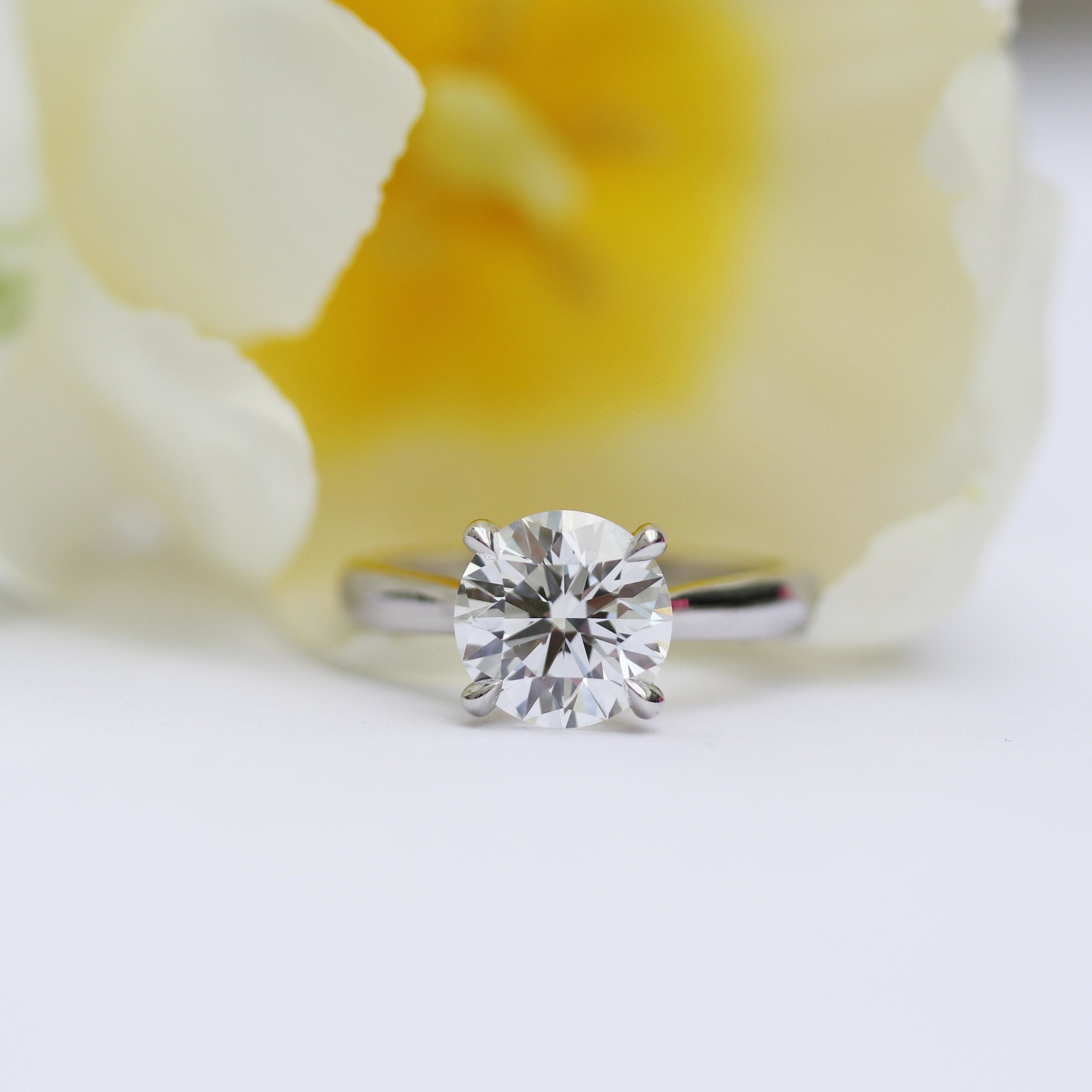 2.0 CT Round Cut Moissanite Solitaire Engagement Ring