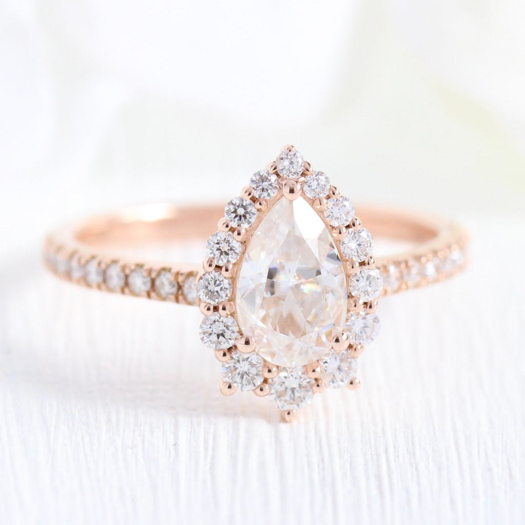 1.0CT Pear Cut Moissanite Halo Bridal Ring Set