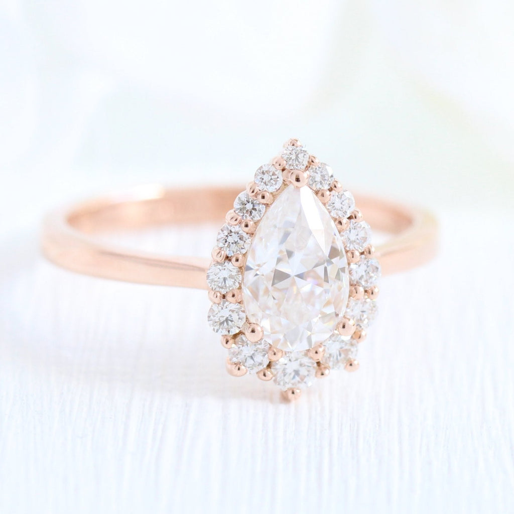 1.0CT Pear Cut Moissanite Halo Bridal Ring Set