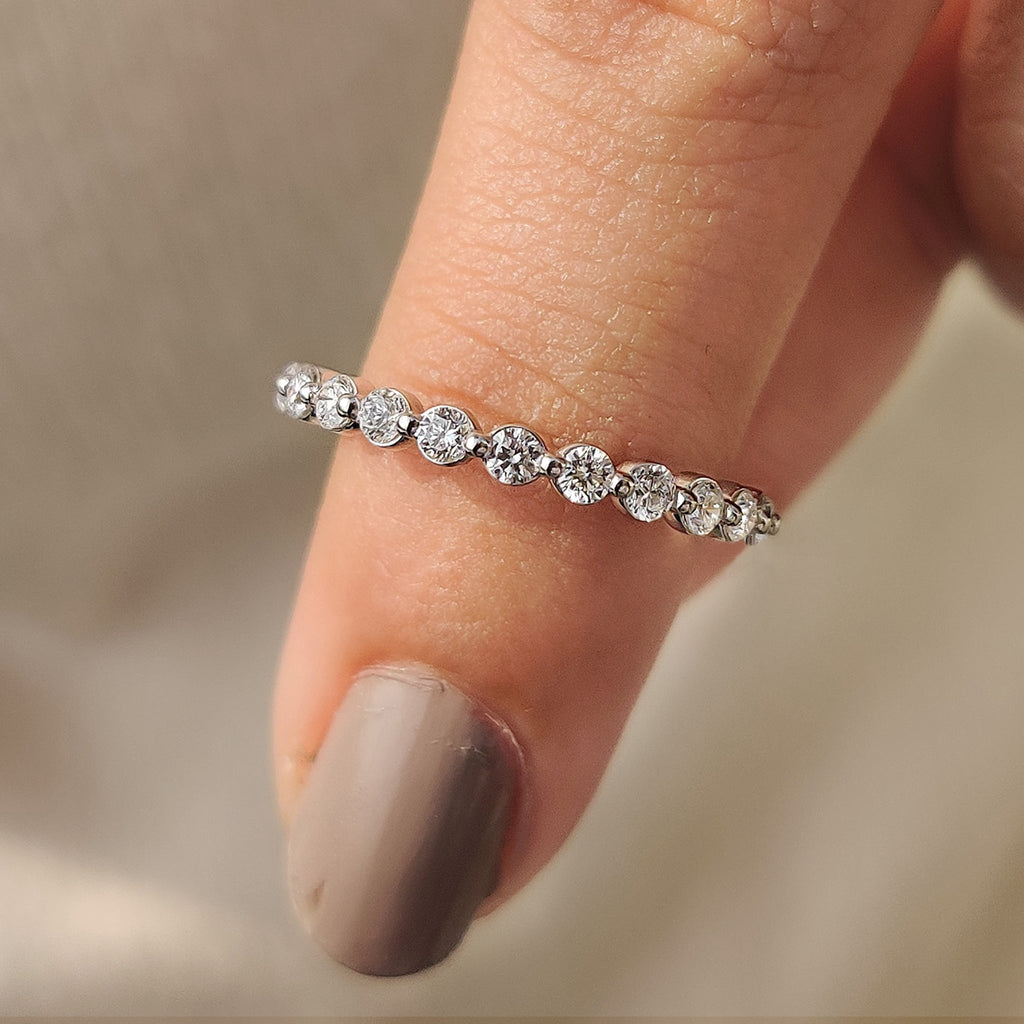 Shared Prong Eternity Round Diamond Wedding Band