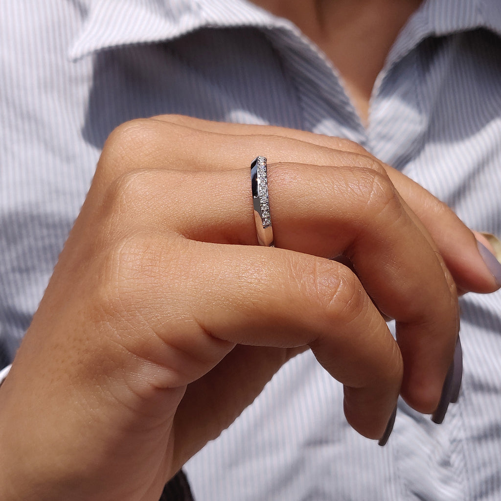 Knife Edge Wedding Band - Pave Diamond