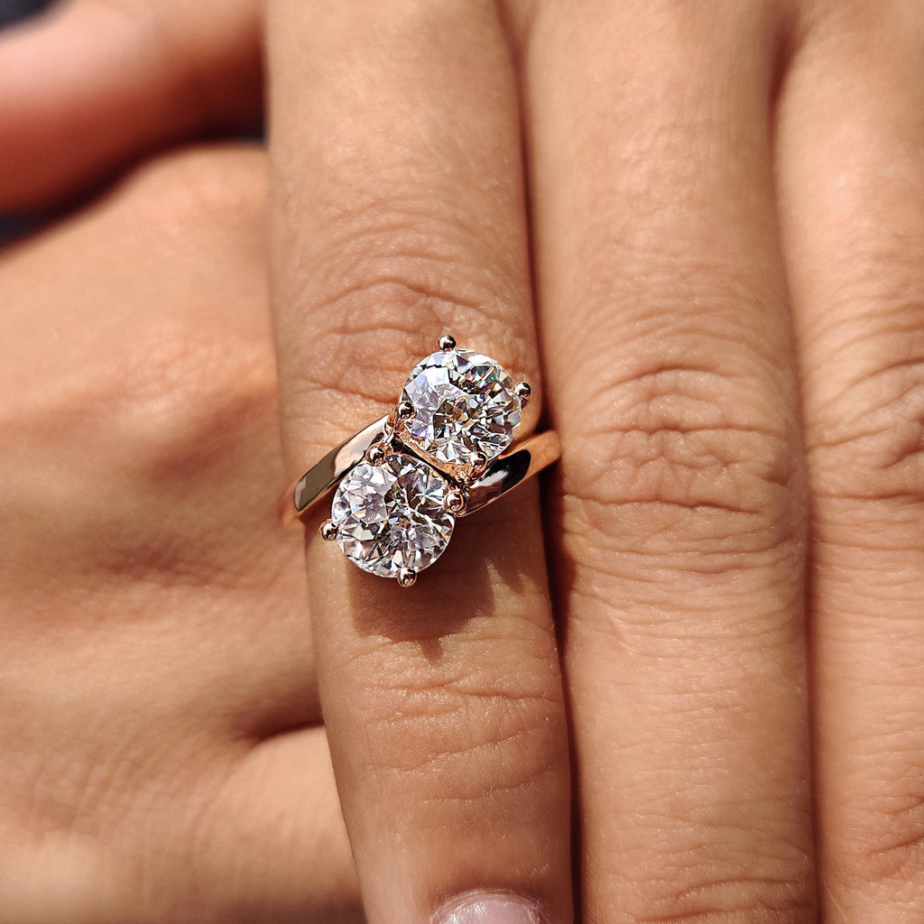 Toi Et Moi Ring with Jubilee Cut Two Stone Style